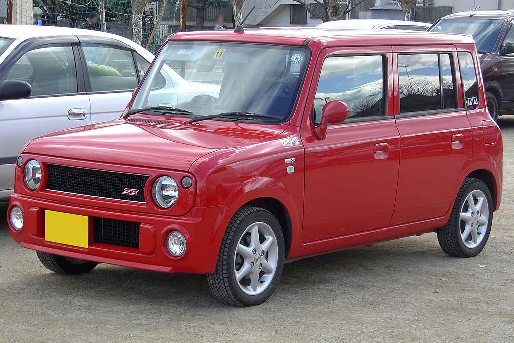 Front picture of a Suzuki Lapin SS kei car