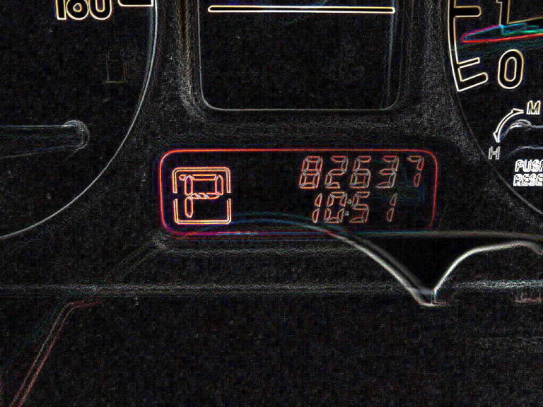 Picture of the odometer on a car imported from Japan: the subject of a Japanese import mileage check