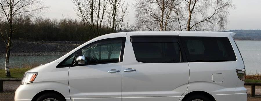 Picture of nearside - Toyota Alphard Review